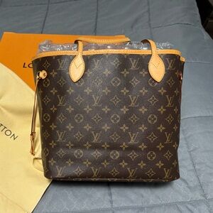 Louis Vuitton Neverfull MM
